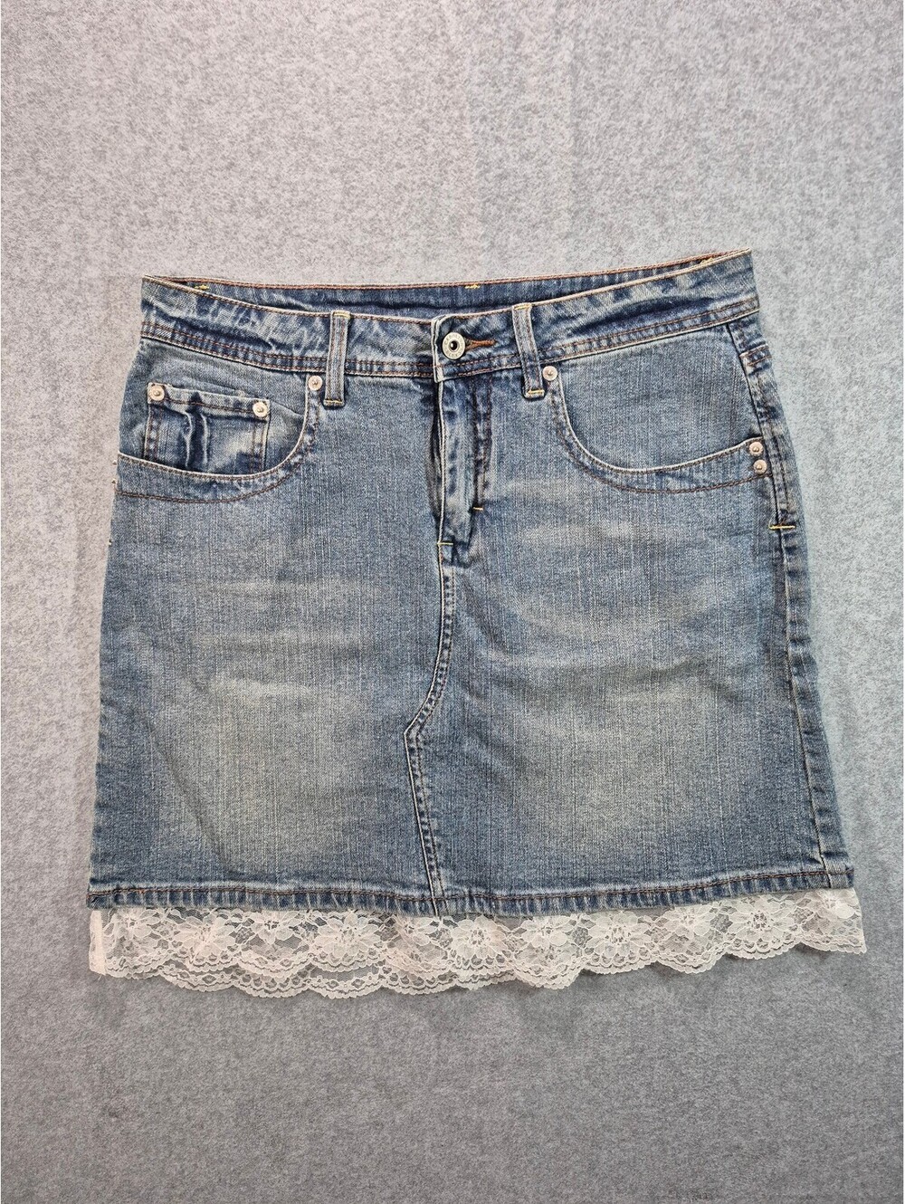 Carolina Blues Size 8 Denim Mini Skirt Lace Trim Y2K